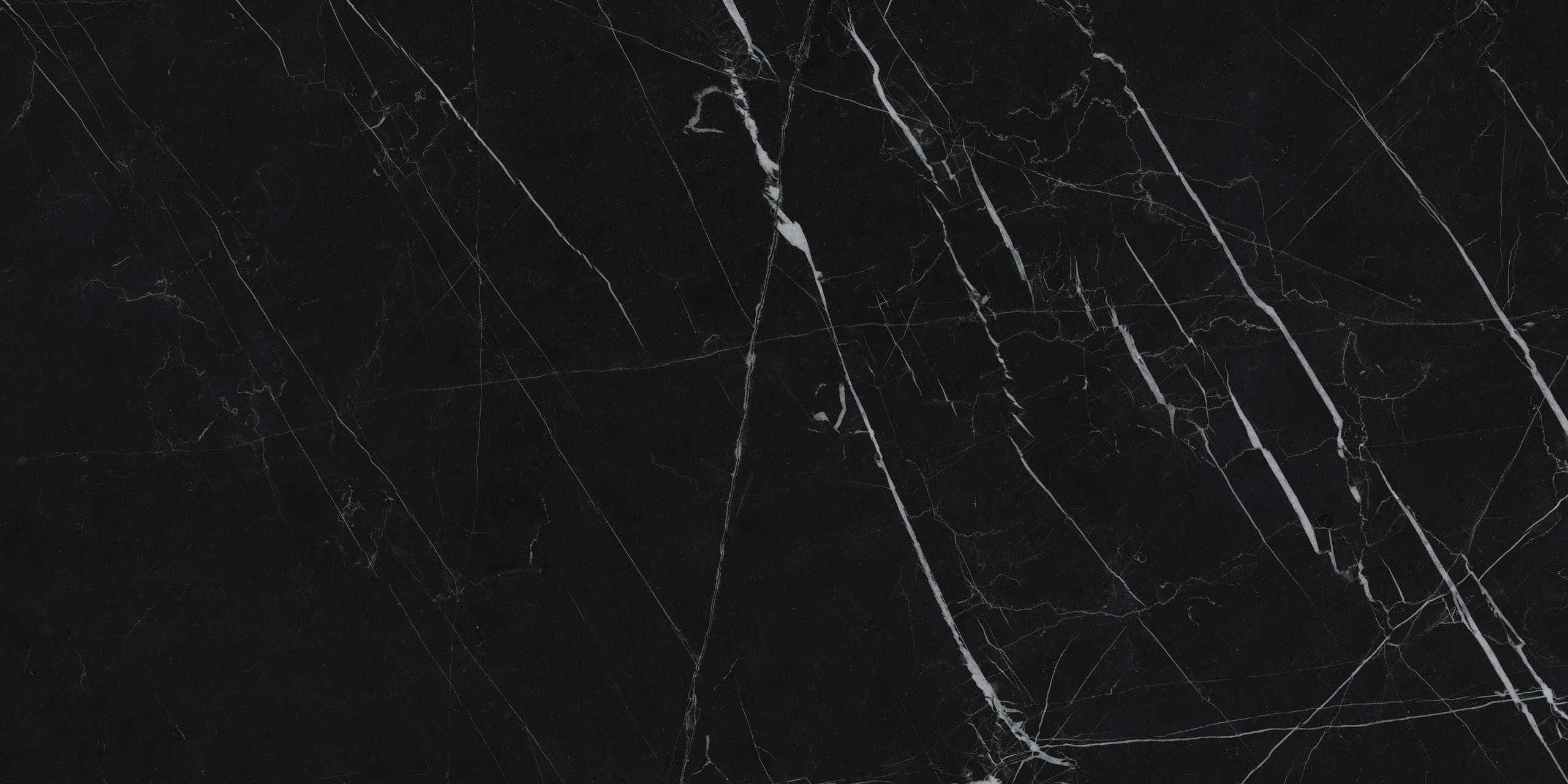 DARK MARQUINA