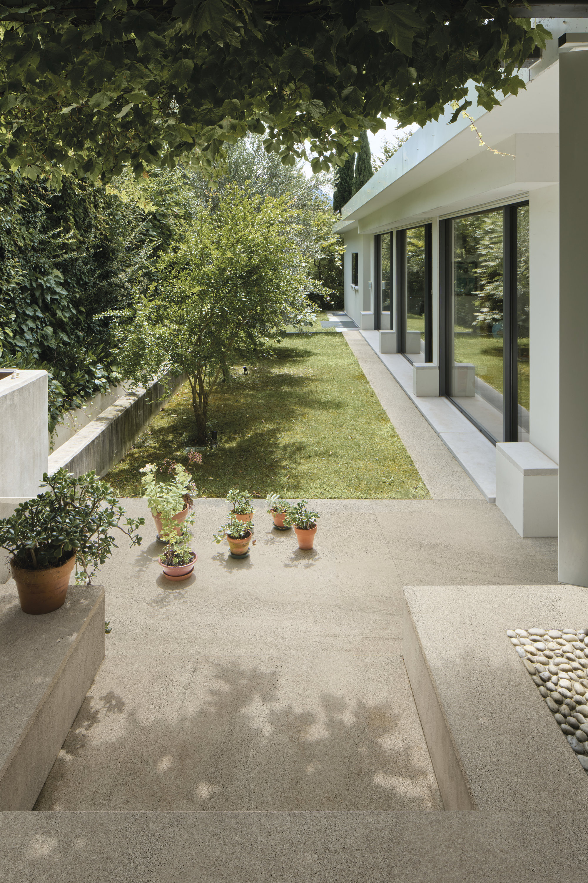 Image without description